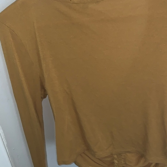 Top - Picture 3 of 3